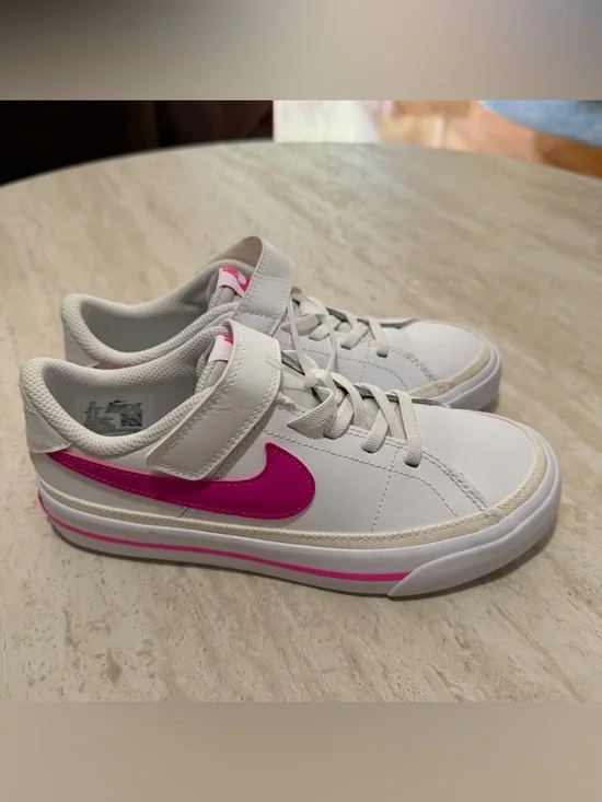NWT Nike Little Girl Sneakers *1Y - Picture 7 of 8